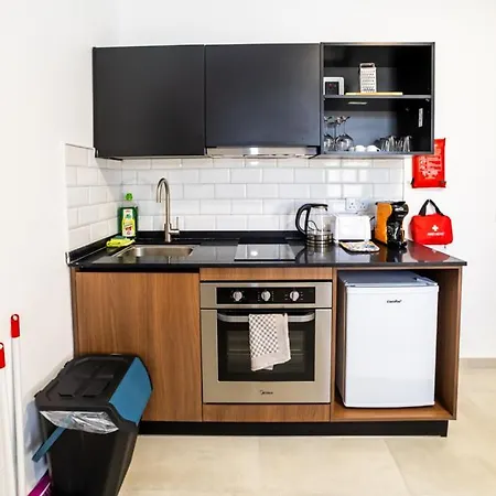 Apartamento Comfortable In Great Location - By Hostmt St Paul's Bay