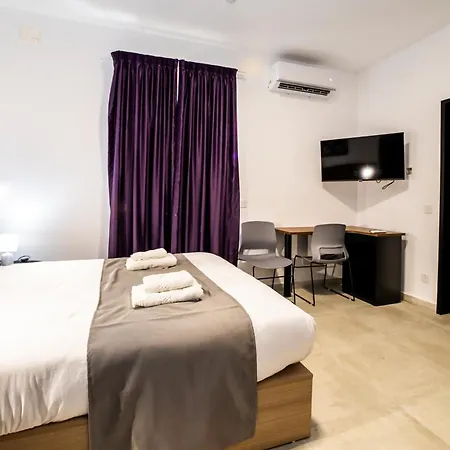 Comfortable In Great Location - By Hostmt * St. Paul's Bay