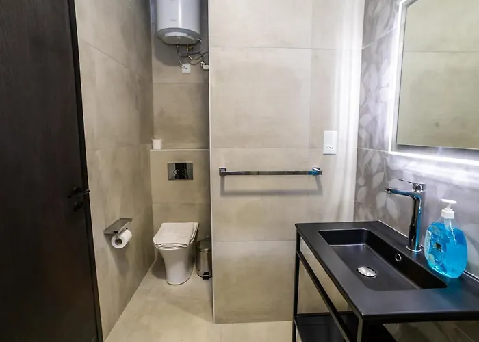 Comfortable In Great Location - By Hostmt Apartamento St. Paul's Bay