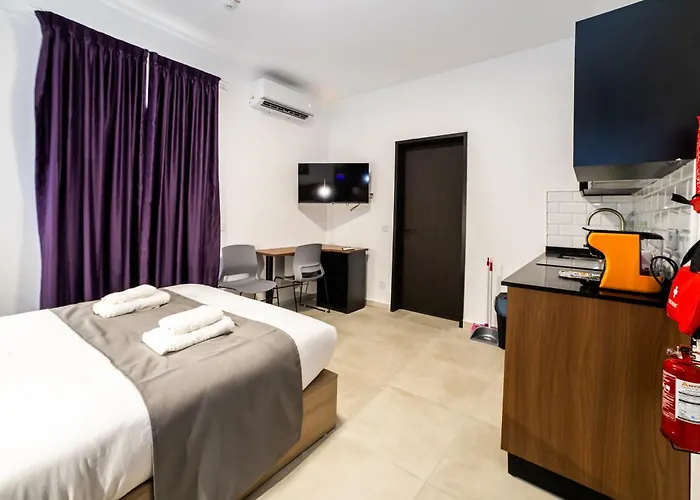 Comfortable In Great Location - By Hostmt * St. Paul's Bay